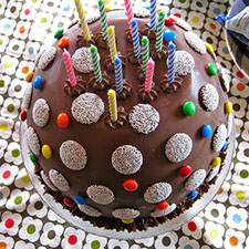 Piñata Cake