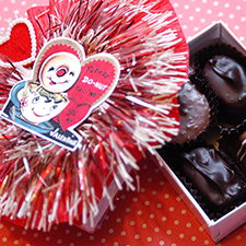 DIY vintage valentine chocolate boxes - mypapercrane.com