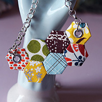 DIY: Spring Hex Necklace mypapercrane.com