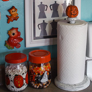 DIY - Halloween paper towel holder : mypapercrane.com